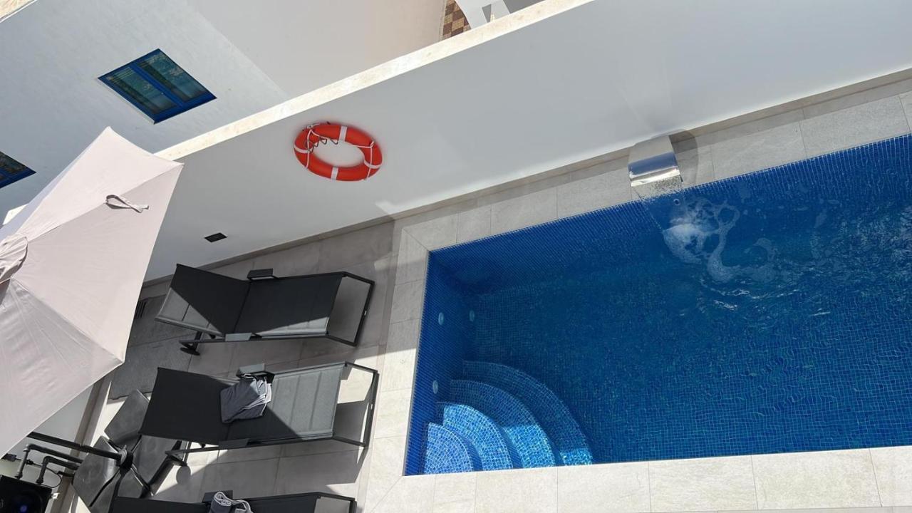 Beach Paradise Tias Ngoại thất bức ảnh